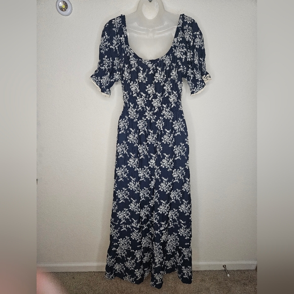 Altar'd State Boho Embroidered Ditsy Floral Puff Sleeve Tiered Midi Dress L - Picture 9 of 12